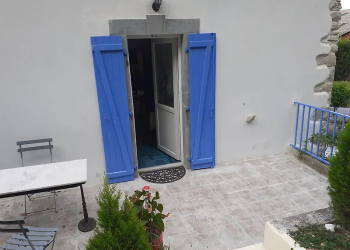 Mendiondo Gaue Eztia Проживание в семье *