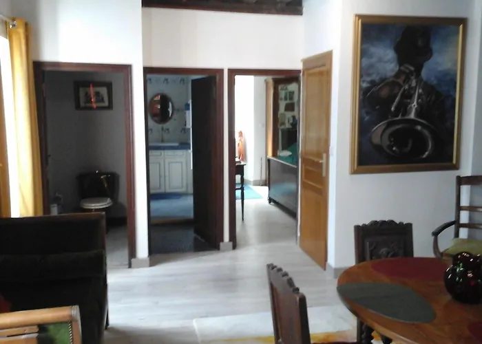 Mendiondo Gaue Eztia Проживание в семье *